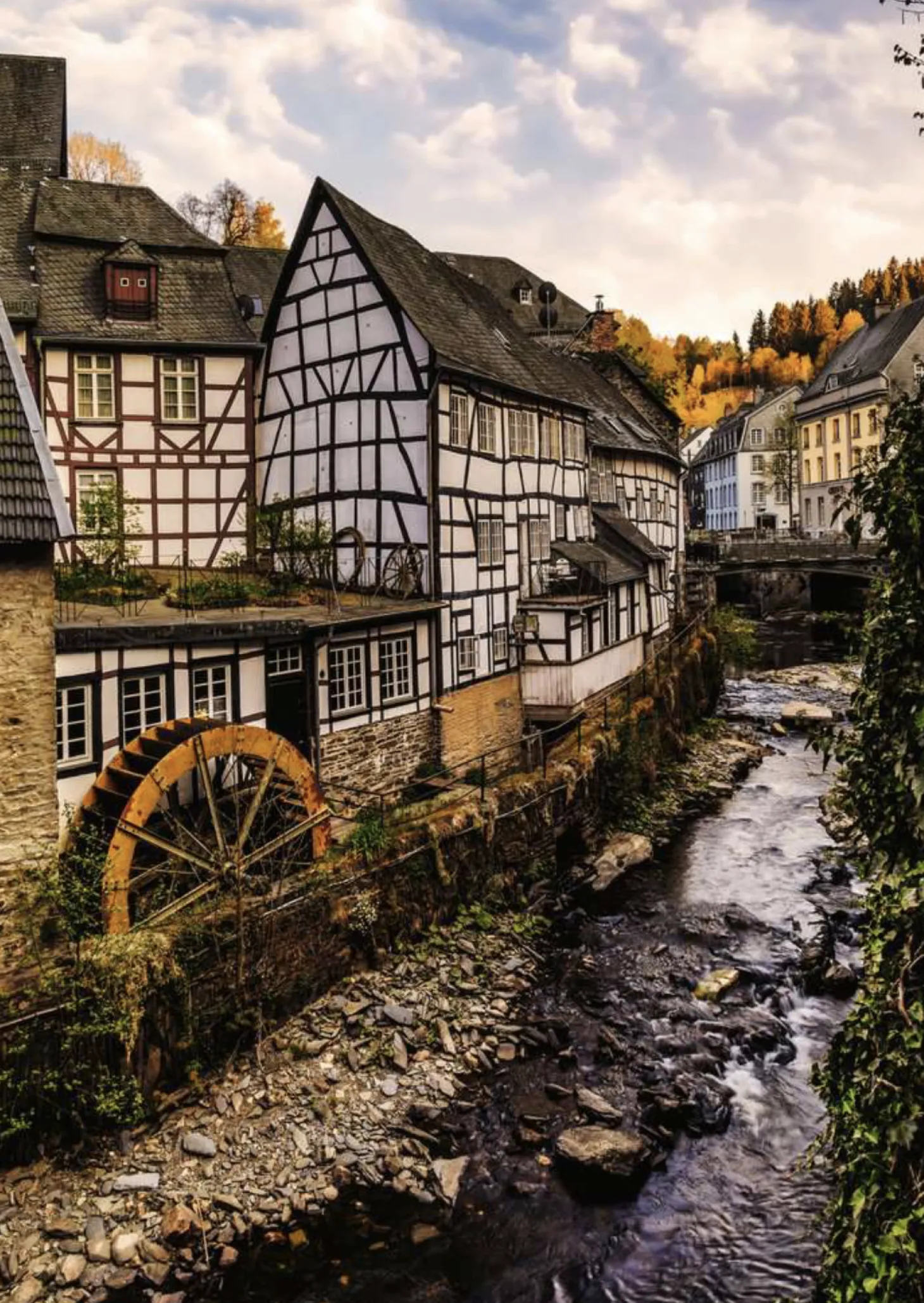 Ravensburger Monschau dans l'Eifel - puzzle de 1000 pièces